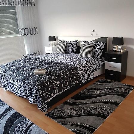 Ferienwohnung Sabina Bosanska Krupa Eksteriør bilde